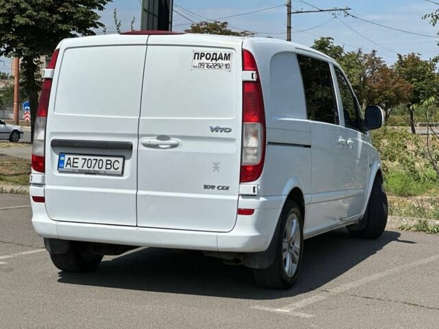 Белый Мерседес Вито, объемом двигателя 2.1 л и пробегом 250 тыс. км за 6599 $, фото 5 на Automoto.ua