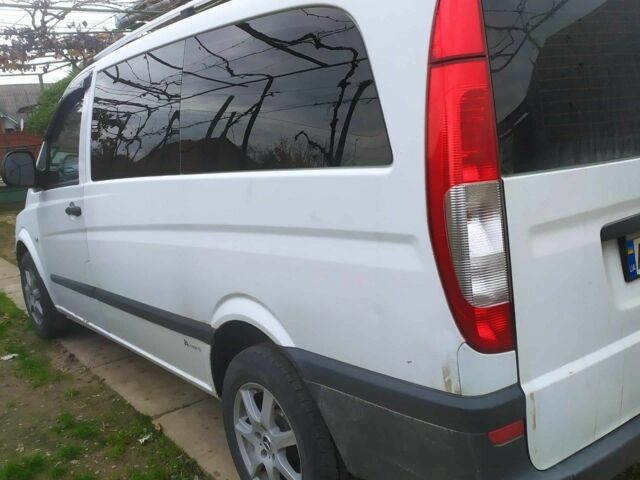 Белый Мерседес Вито, объемом двигателя 2.1 л и пробегом 389 тыс. км за 8000 $, фото 1 на Automoto.ua