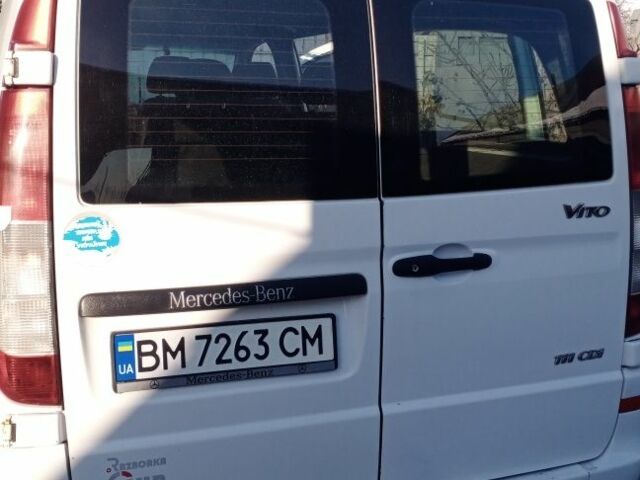 Белый Мерседес Вито, объемом двигателя 2.2 л и пробегом 900 тыс. км за 6200 $, фото 1 на Automoto.ua