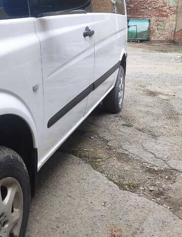 Белый Мерседес Вито, объемом двигателя 2.1 л и пробегом 536 тыс. км за 10900 $, фото 11 на Automoto.ua