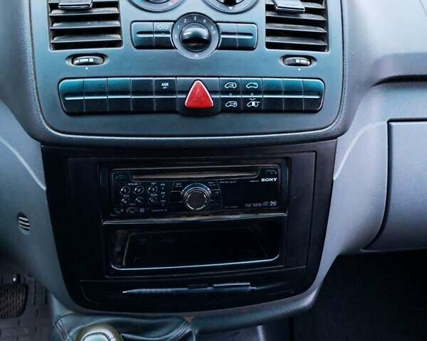 Мерседес Вито 2008 в Хмельницком на Automoto.ua Белый Мерседес Вито, объемом двигателя 2.2 л и пробегом 311 тыс. км за 5999 $, фото 11 на Automoto.ua