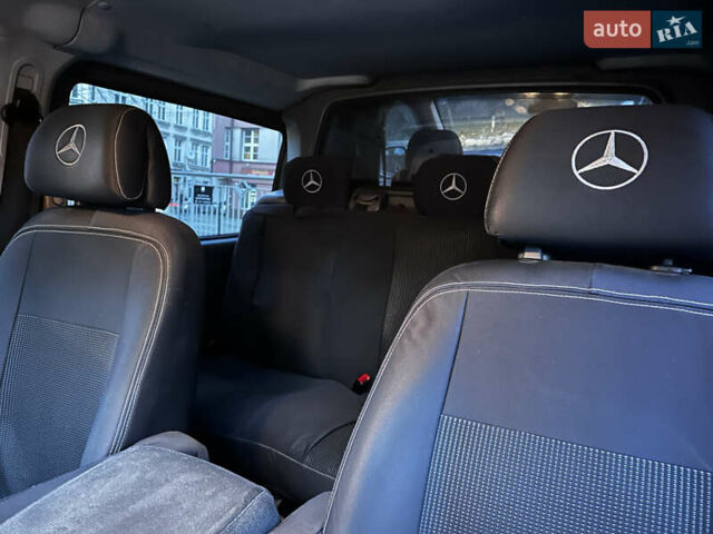 Белый Мерседес Вито, объемом двигателя 2.15 л и пробегом 282 тыс. км за 6000 $, фото 8 на Automoto.ua