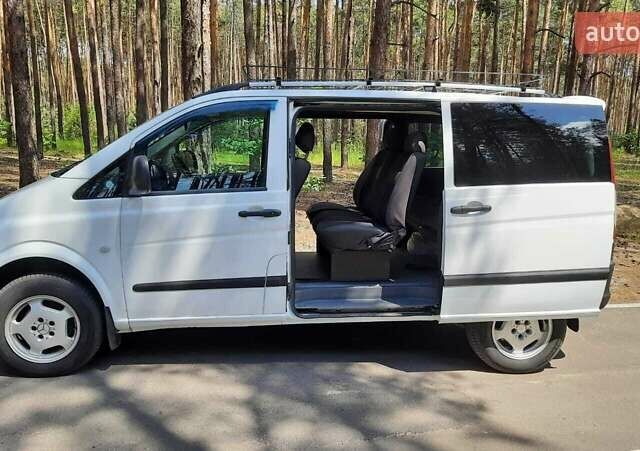 Белый Мерседес Вито, объемом двигателя 2.15 л и пробегом 305 тыс. км за 6500 $, фото 7 на Automoto.ua