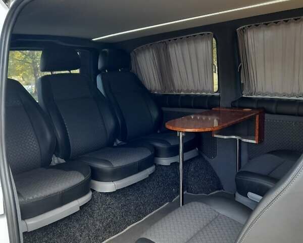 Білий Мерседес Віто, об'ємом двигуна 2.99 л та пробігом 272 тис. км за 13000 $, фото 37 на Automoto.ua