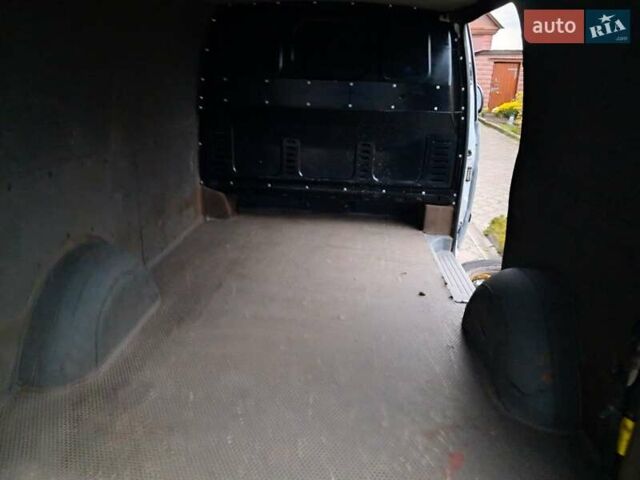 Мерседес Вито 2008 в Хмельницком на Automoto.ua Белый Мерседес Вито, объемом двигателя 2.2 л и пробегом 311 тыс. км за 5999 $, фото 14 на Automoto.ua