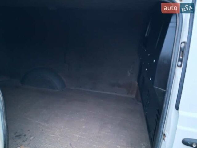 Мерседес Вито 2008 в Хмельницком на Automoto.ua Белый Мерседес Вито, объемом двигателя 2.2 л и пробегом 311 тыс. км за 5999 $, фото 13 на Automoto.ua