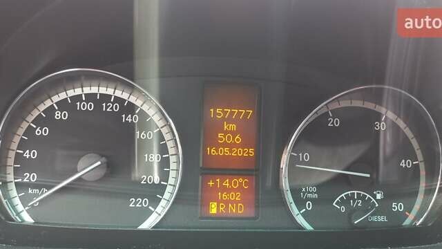 Белый Мерседес Вито, объемом двигателя 2.15 л и пробегом 163 тыс. км за 17500 $, фото 11 на Automoto.ua