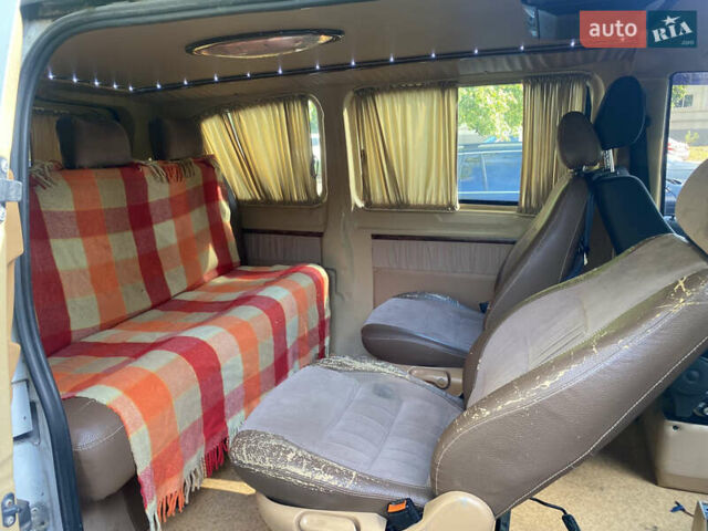 Белый Мерседес Вито, объемом двигателя 2.15 л и пробегом 340 тыс. км за 8200 $, фото 14 на Automoto.ua