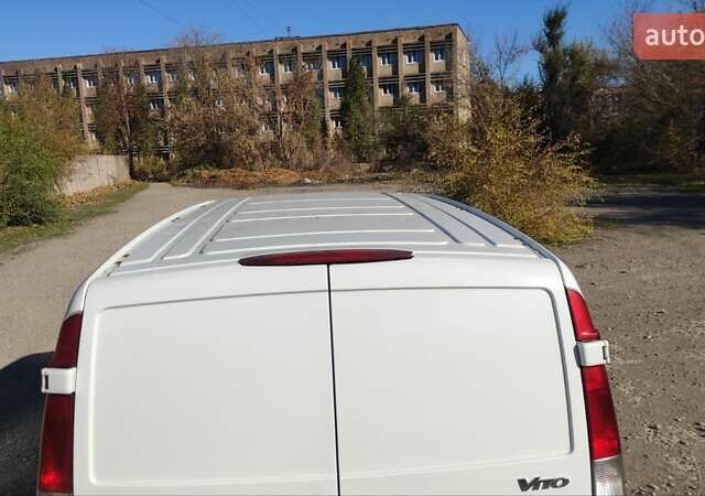 Белый Мерседес Вито, объемом двигателя 2.15 л и пробегом 218 тыс. км за 6700 $, фото 10 на Automoto.ua