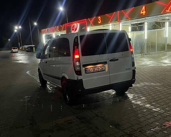 Белый Мерседес Вито, объемом двигателя 2.2 л и пробегом 350 тыс. км за 7250 $, фото 2 на Automoto.ua