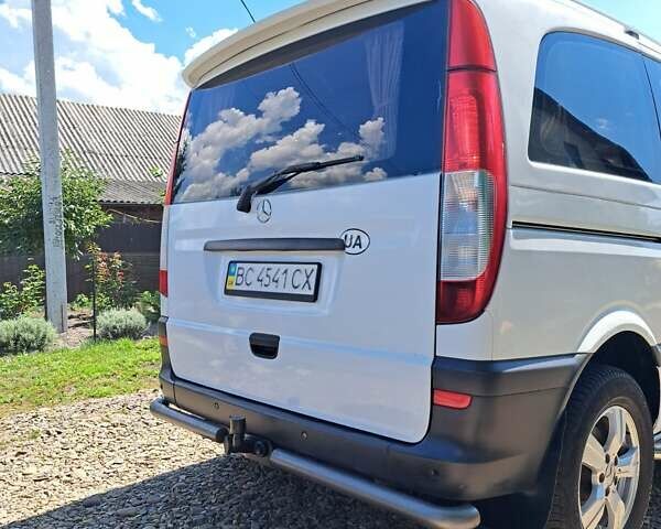 Белый Мерседес Вито, объемом двигателя 2.15 л и пробегом 338 тыс. км за 9200 $, фото 10 на Automoto.ua