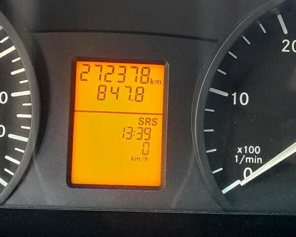 Білий Мерседес Віто, об'ємом двигуна 2.99 л та пробігом 272 тис. км за 13000 $, фото 28 на Automoto.ua