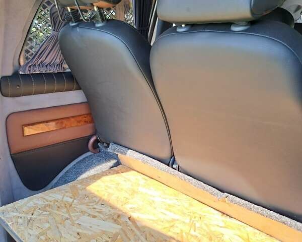 Белый Мерседес Вито, объемом двигателя 2.15 л и пробегом 338 тыс. км за 9200 $, фото 4222 на Automoto.ua