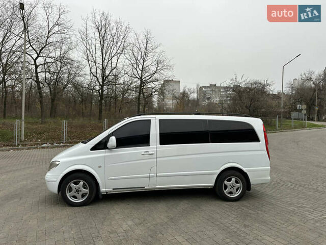 Белый Мерседес Вито, объемом двигателя 2.2 л и пробегом 400 тыс. км за 9450 $, фото 16 на Automoto.ua