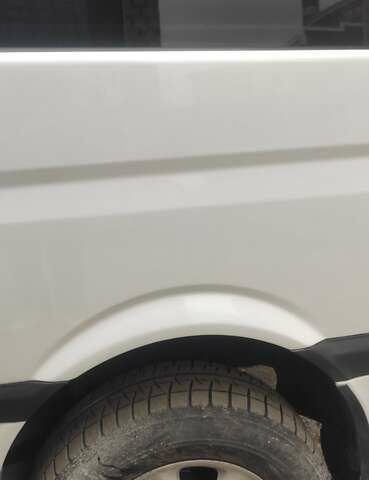 Белый Мерседес Вито, объемом двигателя 2.1 л и пробегом 536 тыс. км за 10900 $, фото 14 на Automoto.ua