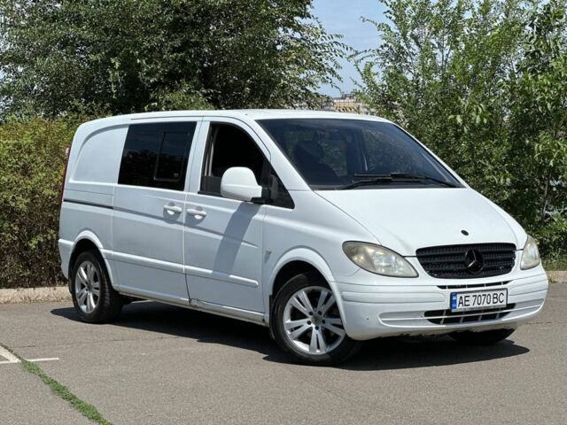 Белый Мерседес Вито, объемом двигателя 2.1 л и пробегом 250 тыс. км за 6599 $, фото 1 на Automoto.ua