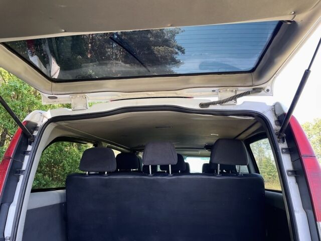 Білий Мерседес Віто, об'ємом двигуна 2.2 л та пробігом 447 тис. км за 9500 $, фото 8 на Automoto.ua