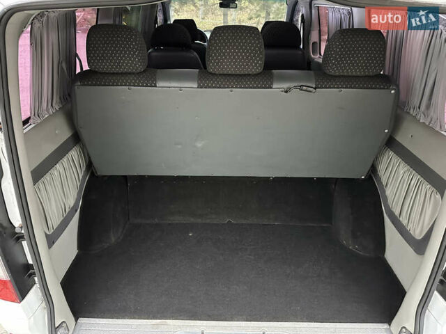 Белый Мерседес Вито, объемом двигателя 2.2 л и пробегом 400 тыс. км за 9450 $, фото 28 на Automoto.ua