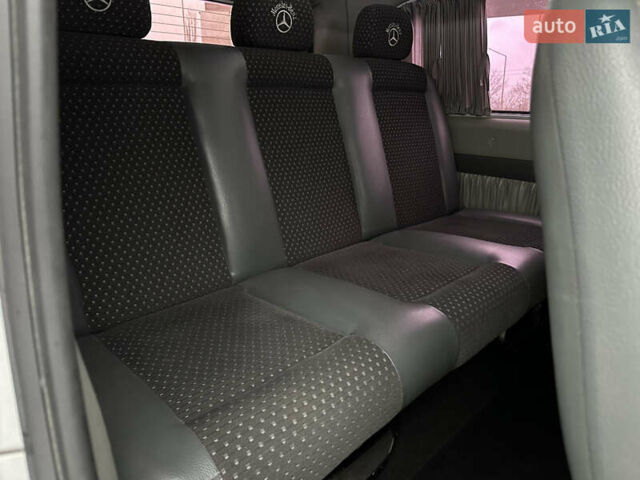 Белый Мерседес Вито, объемом двигателя 2.2 л и пробегом 400 тыс. км за 9450 $, фото 24 на Automoto.ua