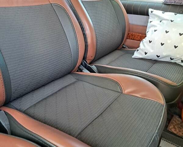 Белый Мерседес Вито, объемом двигателя 2.15 л и пробегом 338 тыс. км за 9200 $, фото 2227 на Automoto.ua