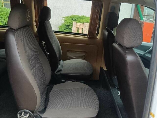 Белый Мерседес Вито, объемом двигателя 2.1 л и пробегом 504 тыс. км за 9499 $, фото 16 на Automoto.ua