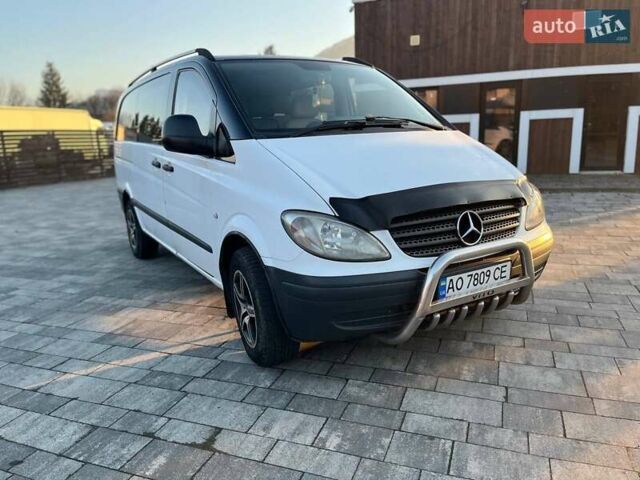 Белый Мерседес Вито, объемом двигателя 2.15 л и пробегом 458 тыс. км за 7400 $, фото 2 на Automoto.ua