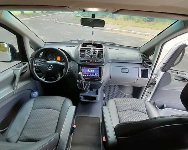 Білий Мерседес Віто, об'ємом двигуна 2.99 л та пробігом 272 тис. км за 13000 $, фото 16 на Automoto.ua