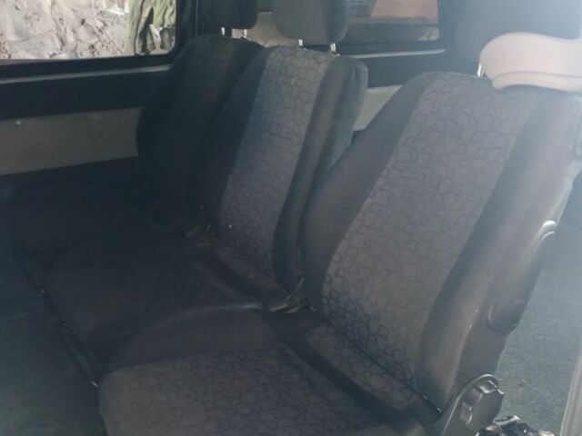 Белый Мерседес Вито, объемом двигателя 2.2 л и пробегом 900 тыс. км за 6200 $, фото 5 на Automoto.ua