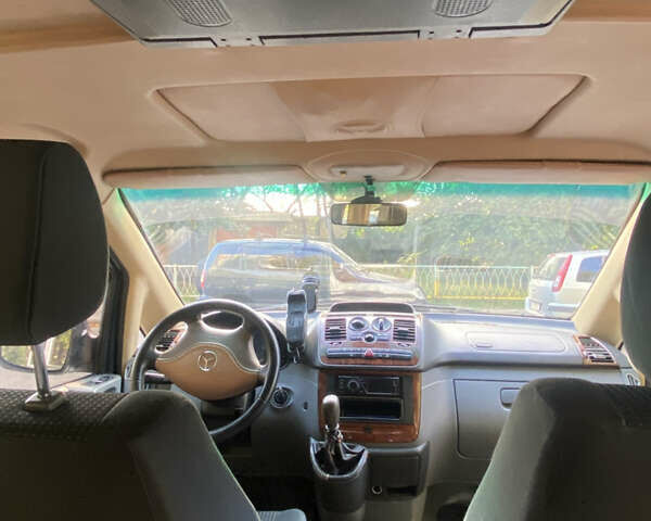 Белый Мерседес Вито, объемом двигателя 2.15 л и пробегом 340 тыс. км за 8200 $, фото 8 на Automoto.ua