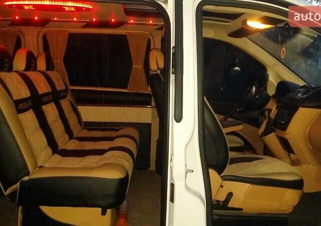 Белый Мерседес Вито, объемом двигателя 2.1 л и пробегом 536 тыс. км за 10900 $, фото 18 на Automoto.ua