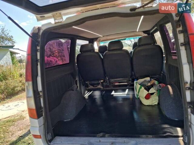 Белый Мерседес Вито, объемом двигателя 2.15 л и пробегом 485 тыс. км за 9400 $, фото 11 на Automoto.ua