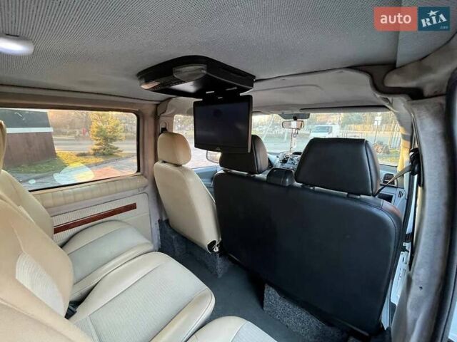 Белый Мерседес Вито, объемом двигателя 2.15 л и пробегом 458 тыс. км за 7400 $, фото 14 на Automoto.ua