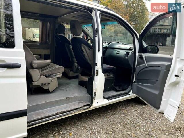 Белый Мерседес Вито, объемом двигателя 2.15 л и пробегом 481 тыс. км за 10300 $, фото 17 на Automoto.ua