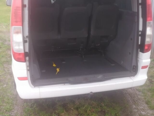 Белый Мерседес Вито, объемом двигателя 2.1 л и пробегом 440 тыс. км за 8777 $, фото 7 на Automoto.ua