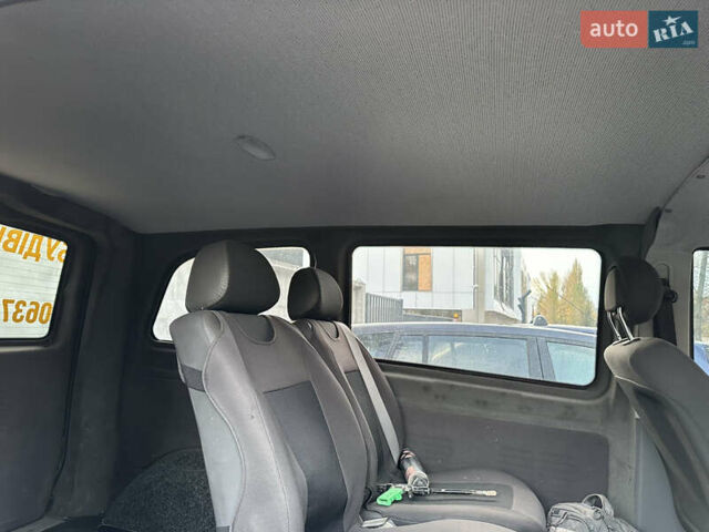 Белый Мерседес Вито, объемом двигателя 2.15 л и пробегом 271 тыс. км за 9600 $, фото 17 на Automoto.ua