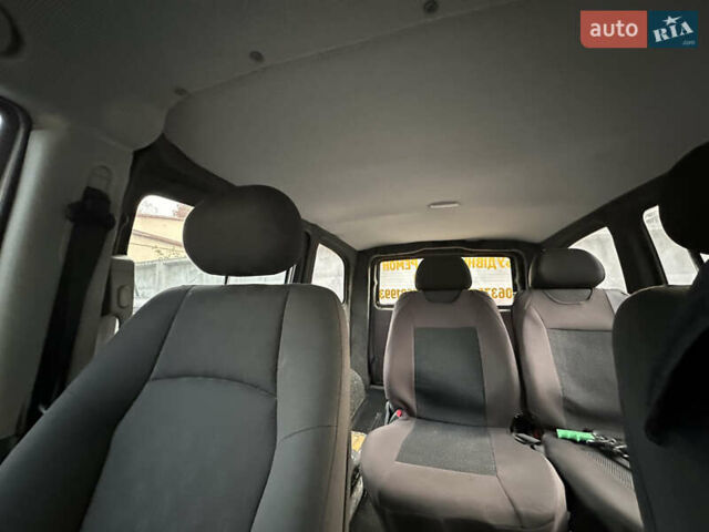 Белый Мерседес Вито, объемом двигателя 2.15 л и пробегом 271 тыс. км за 9600 $, фото 13 на Automoto.ua