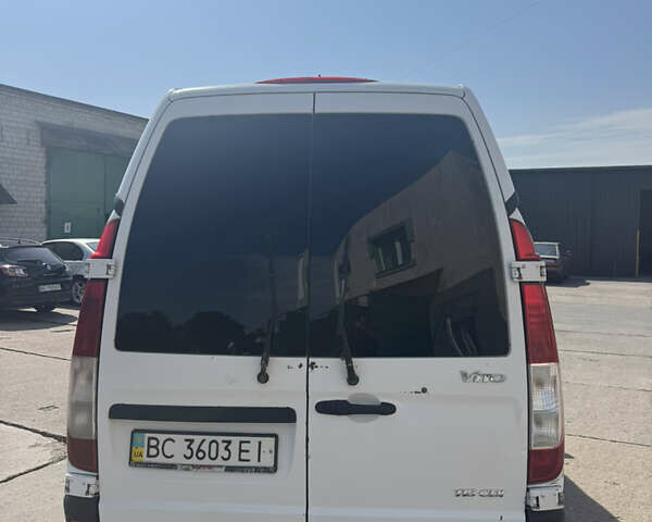 Білий Мерседес Віто, об'ємом двигуна 2.15 л та пробігом 403 тис. км за 6800 $, фото 4 на Automoto.ua