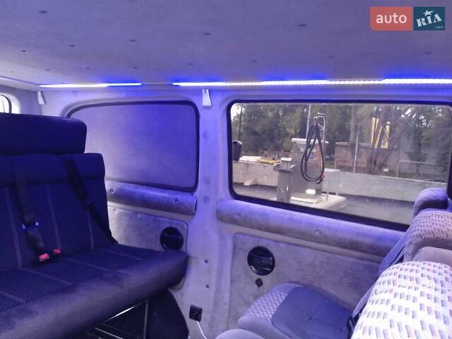 Мерседес Вито 2009 в Киеве на Automoto.ua Белый Мерседес Вито, объемом двигателя 2.15 л и пробегом 317 тыс. км за 8999 $, фото 36 на Automoto.ua