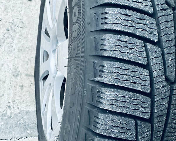 Белый Мерседес Вито, объемом двигателя 2.2 л и пробегом 237 тыс. км за 9500 $, фото 25 на Automoto.ua