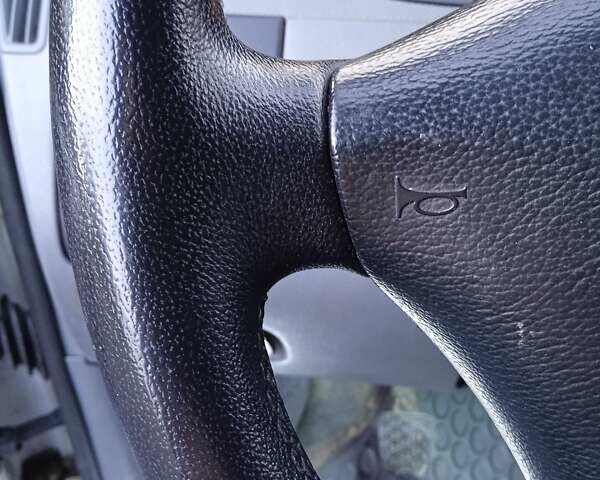 Мерседес Вито 2009 в Киеве на Automoto.ua Белый Мерседес Вито, объемом двигателя 2.15 л и пробегом 317 тыс. км за 8999 $, фото 18 на Automoto.ua