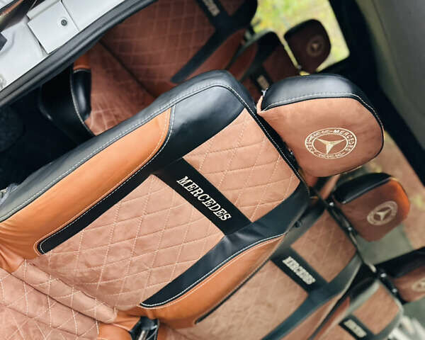 Белый Мерседес Вито, объемом двигателя 2.2 л и пробегом 237 тыс. км за 9500 $, фото 20 на Automoto.ua