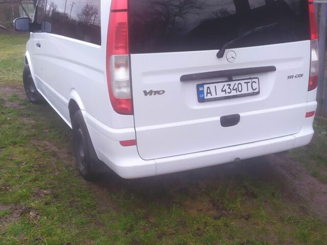 Белый Мерседес Вито, объемом двигателя 2.1 л и пробегом 440 тыс. км за 8777 $, фото 2 на Automoto.ua