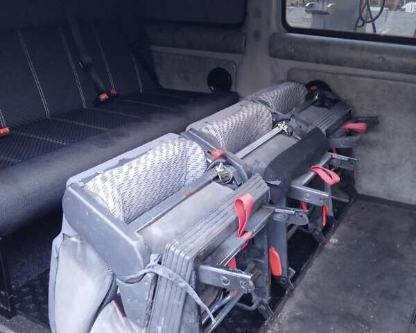 Мерседес Вито 2009 в Киеве на Automoto.ua Белый Мерседес Вито, объемом двигателя 2.15 л и пробегом 317 тыс. км за 8999 $, фото 15 на Automoto.ua