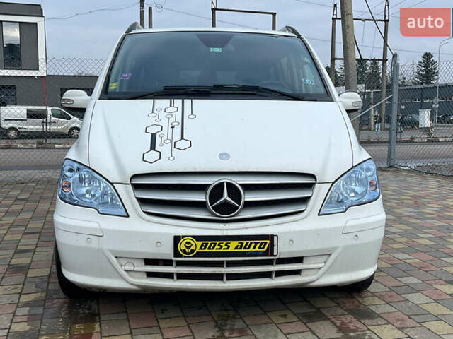 Белый Мерседес Вито, объемом двигателя 2.99 л и пробегом 320 тыс. км за 15000 $, фото 1 на Automoto.ua