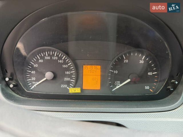 Мерседес Вито 2009 в Хмельницком на Automoto.ua Белый Мерседес Вито, объемом двигателя 2.15 л и пробегом 351 тыс. км за 5900 $, фото 9 на Automoto.ua