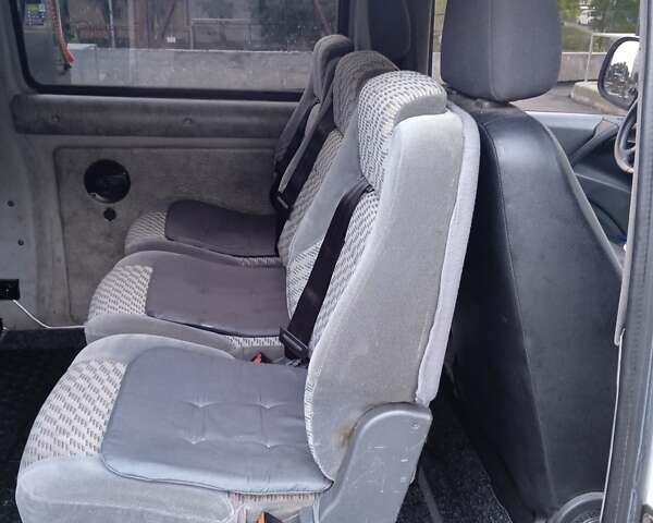 Мерседес Вито 2009 в Киеве на Automoto.ua Белый Мерседес Вито, объемом двигателя 2.15 л и пробегом 317 тыс. км за 8999 $, фото 51 на Automoto.ua