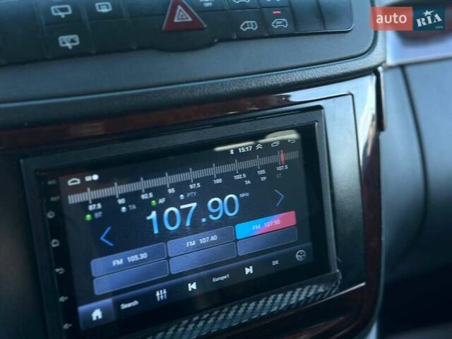 Белый Мерседес Вито, объемом двигателя 2.14 л и пробегом 200 тыс. км за 12000 $, фото 17 на Automoto.ua