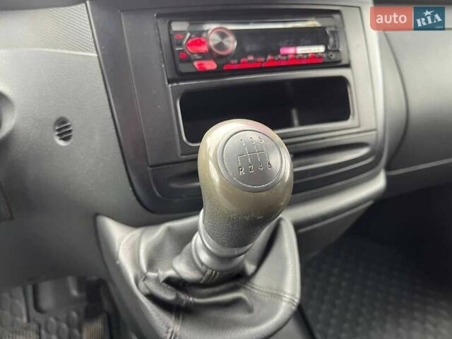Белый Мерседес Вито, объемом двигателя 2.14 л и пробегом 258 тыс. км за 12990 $, фото 20 на Automoto.ua