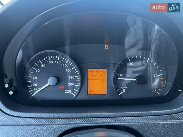 Білий Мерседес Віто, об'ємом двигуна 2.14 л та пробігом 394 тис. км за 12500 $, фото 29 на Automoto.ua