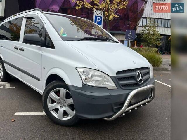 Белый Мерседес Вито, объемом двигателя 2.14 л и пробегом 258 тыс. км за 12990 $, фото 1 на Automoto.ua